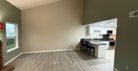 3945 Sparrow Ct, Modesto, CA 95356 Photo