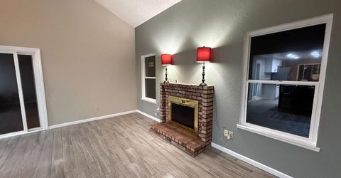 3945 Sparrow Ct, Modesto, CA 95356 Photo