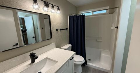 3945 Sparrow Ct, Modesto, CA 95356 Photo