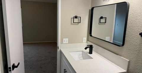 3945 Sparrow Ct, Modesto, CA 95356 Photo