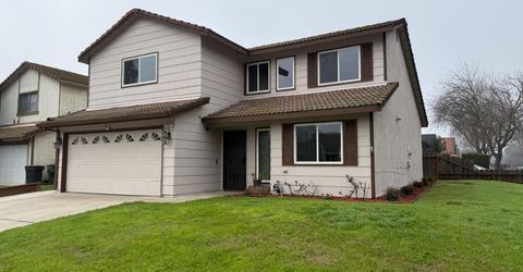 3945 Sparrow Ct, Modesto, CA 95356 Photo