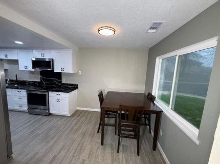 3945 Sparrow Ct, Modesto, CA 95356 Photo