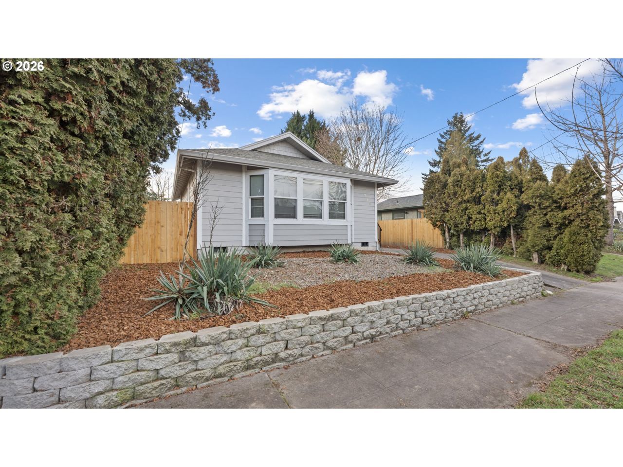 7305 N Fenwick Ave, Portland, OR 97217 Main Photo