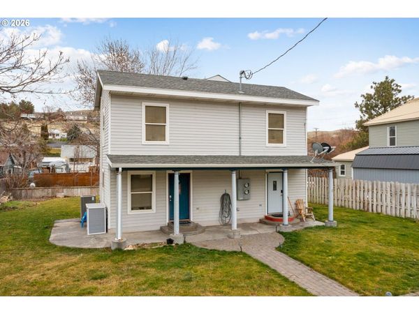 140 S CHASE ST, Heppner, OR 97836