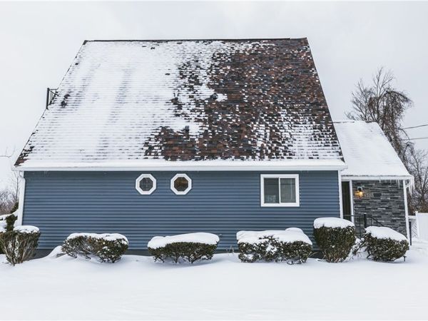 1385 Island Cottage Road, Rochester, NY 14612