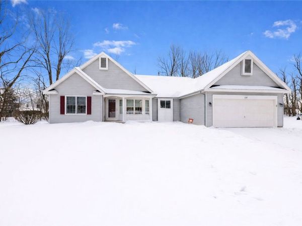 197 Garden Parkway, Henrietta, NY 14467