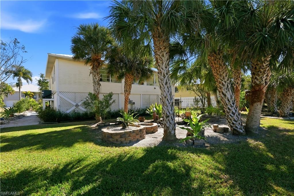 7692 Myrsine Cir, Bokeelia, FL 33922 Photo