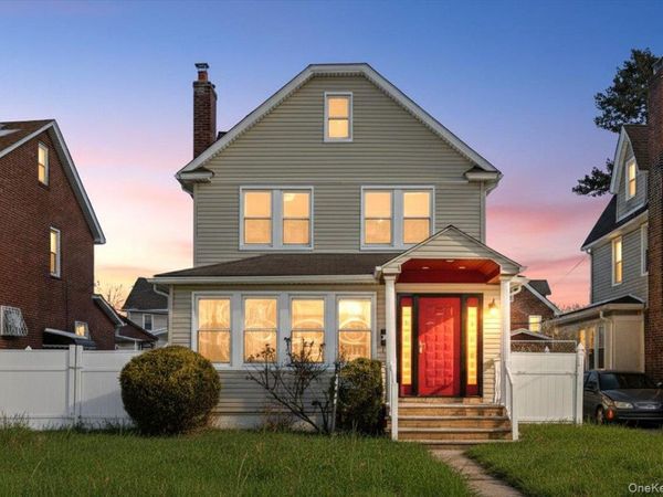 10973 200th Street, Saint Albans, NY 11412