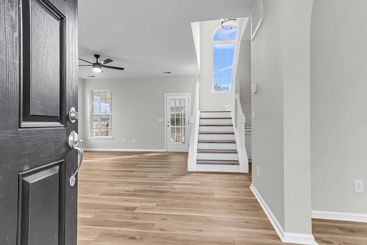 705 Beverly Drive Photo 2