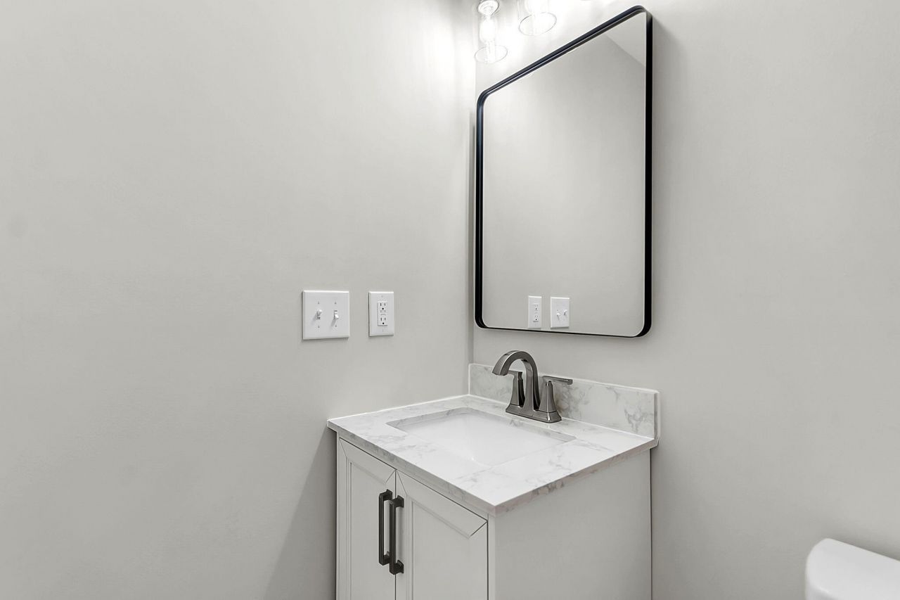 705 Beverly Drive Photo 28