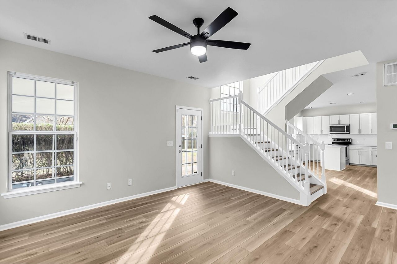 705 Beverly Drive Photo 9