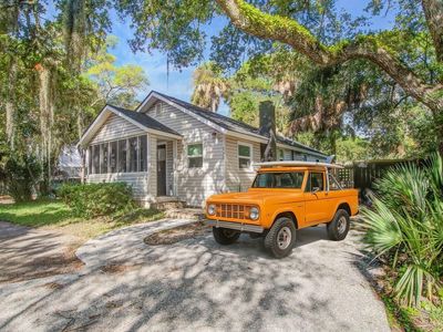 112 W West Huron Avenue, Folly Beach, SC 29439