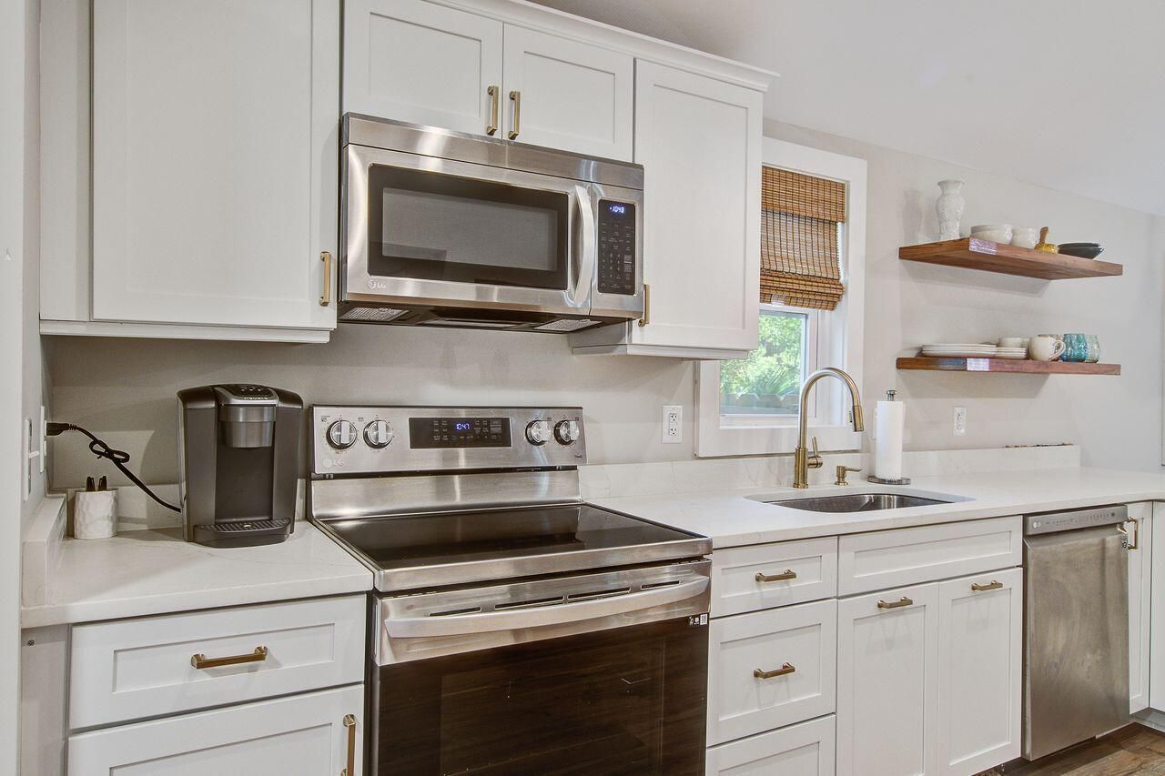 112 W West Huron Avenue Photo 11