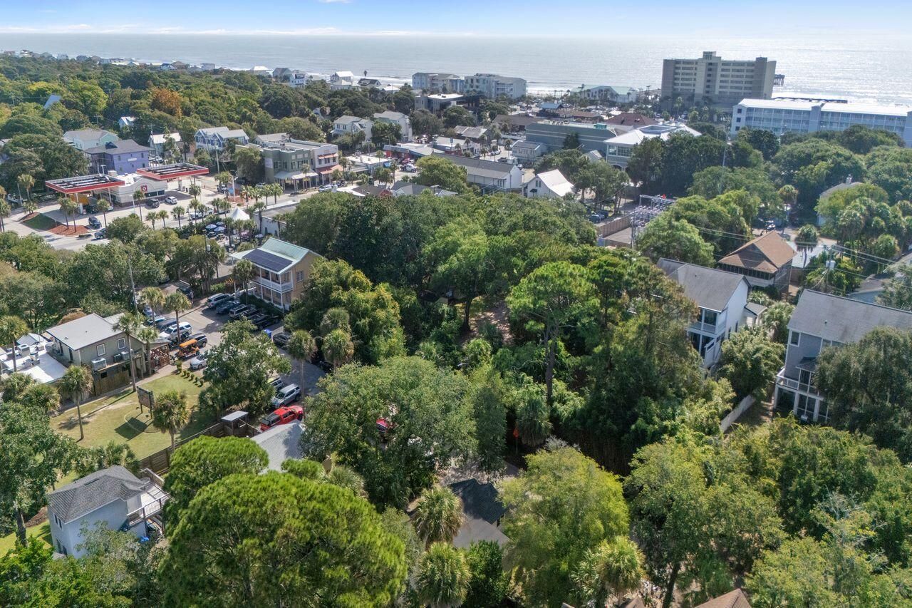 112 W West Huron Avenue Photo 18