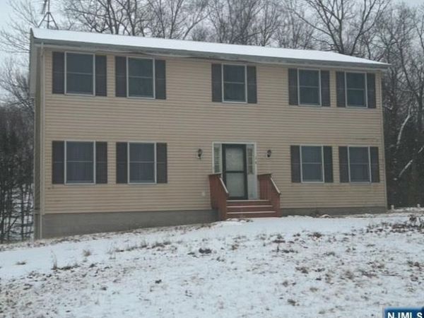 16 Crest Road, SUSSEX, NJ 07461