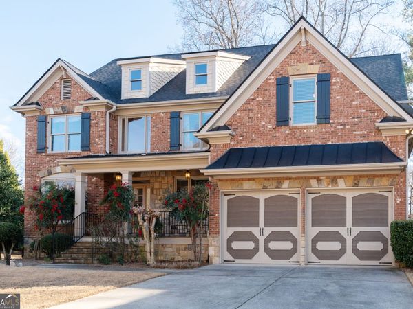 2060 Vicarage Lane, Snellville, GA 30078
