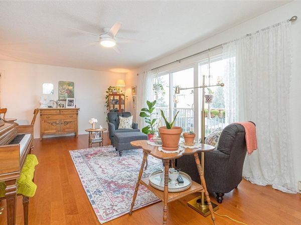 380 Brae Rd, Unit 401, Duncan, BC V9L 3T8