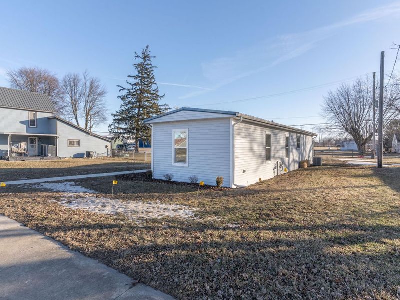 406 N Main Street, Jackson Center, OH 45334 Photo 4