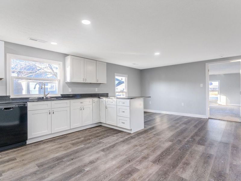 406 N Main Street, Jackson Center, OH 45334 Photo 8