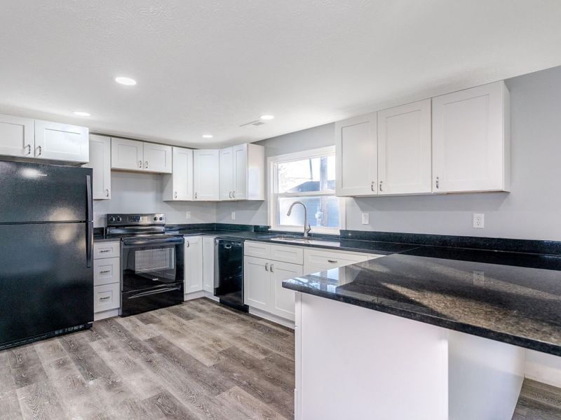 406 N Main Street, Jackson Center, OH 45334 Photo 9