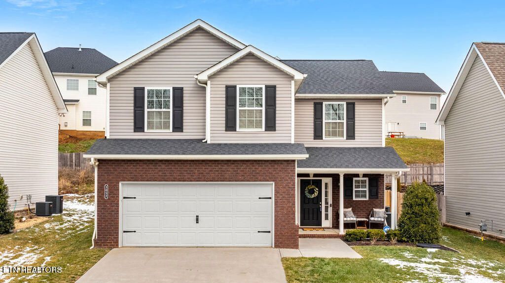3052 Creekbend Lane, Knoxville, TN 37931 Main Photo