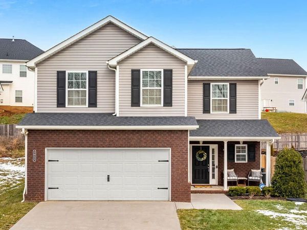 3052 Creekbend Lane, Knoxville, TN 37931