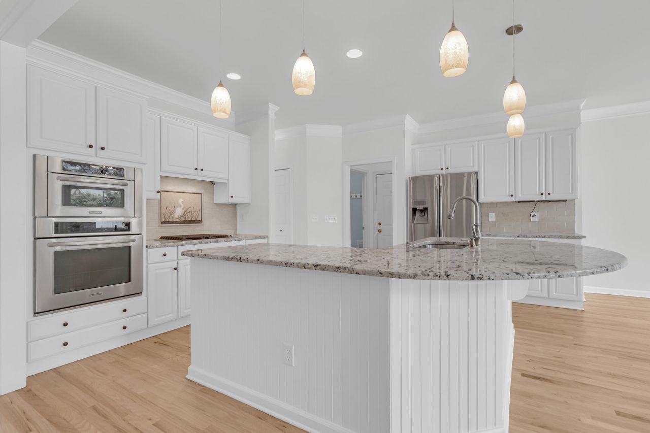 1250 Abercorn Photo 15