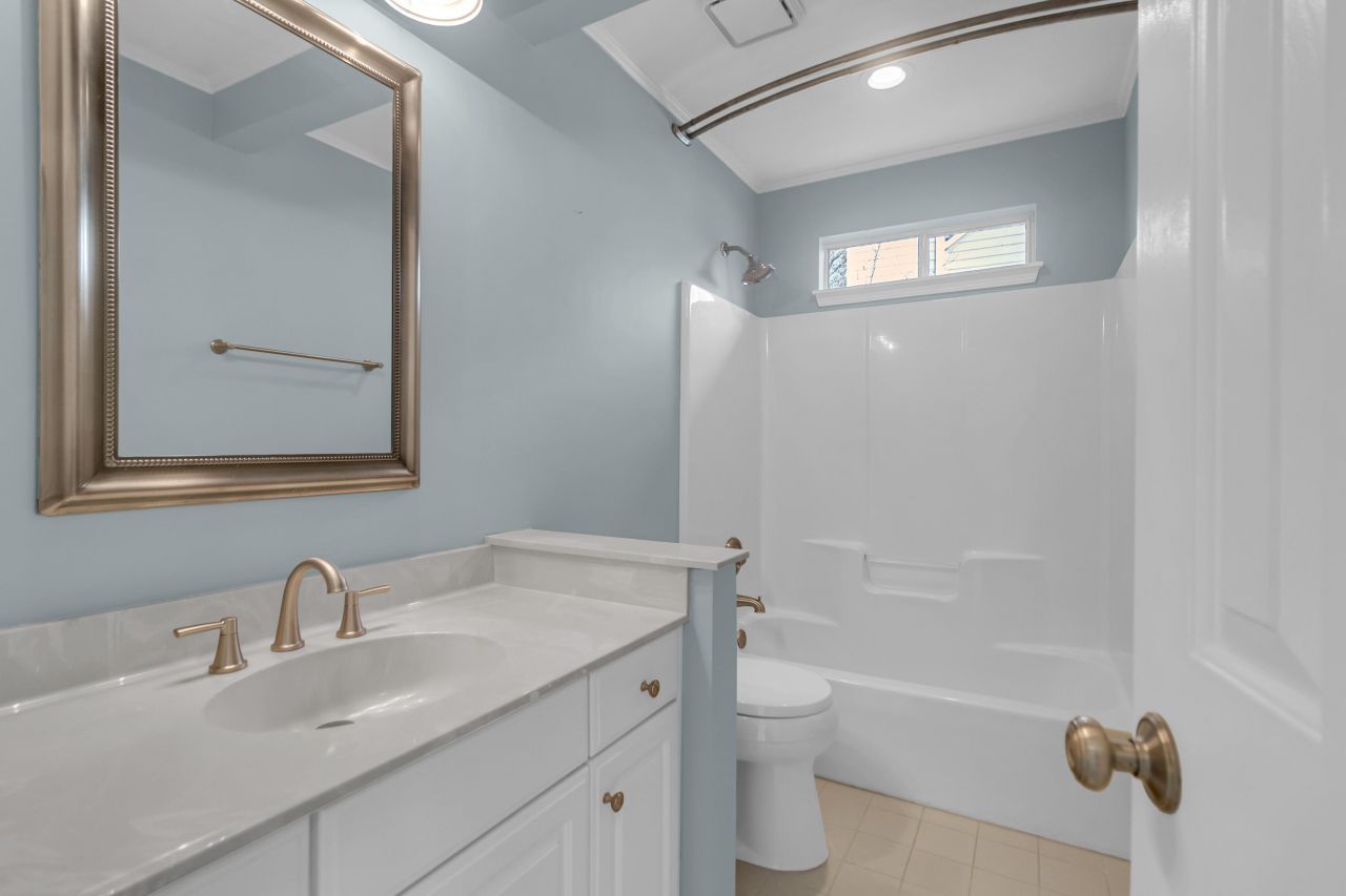 1250 Abercorn Photo 27