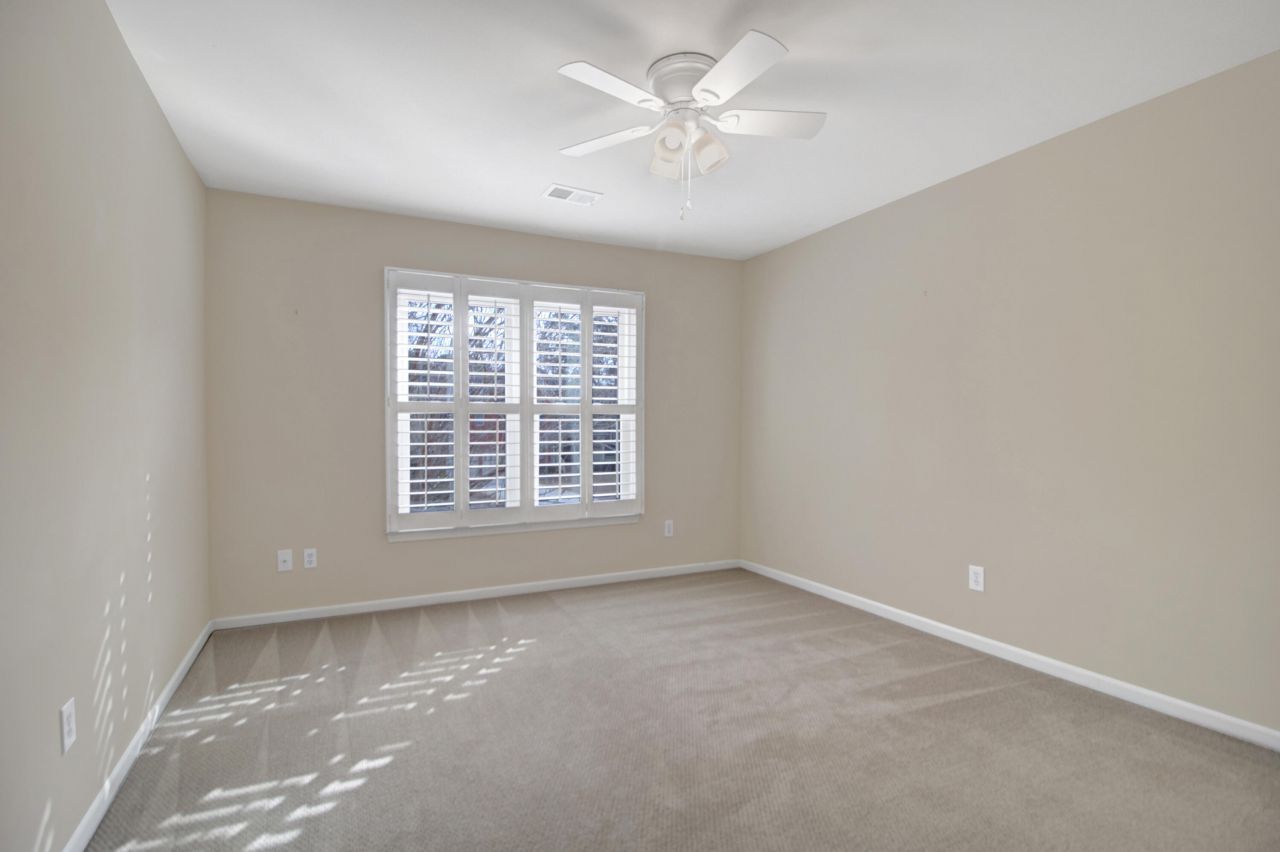 1250 Abercorn Photo 28