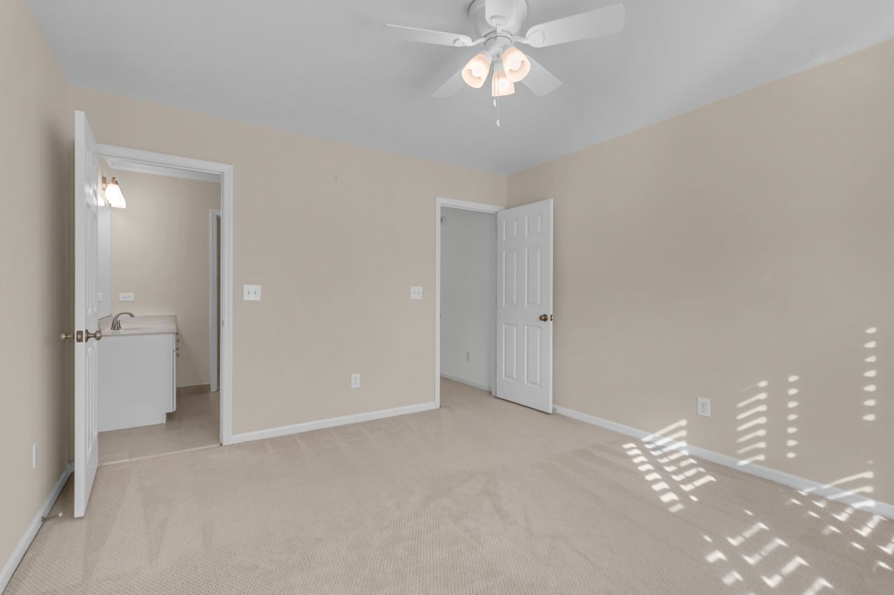 1250 Abercorn Photo 29