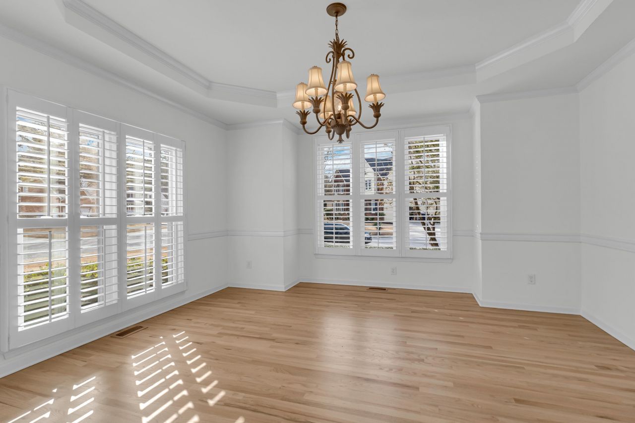 1250 Abercorn Photo 5