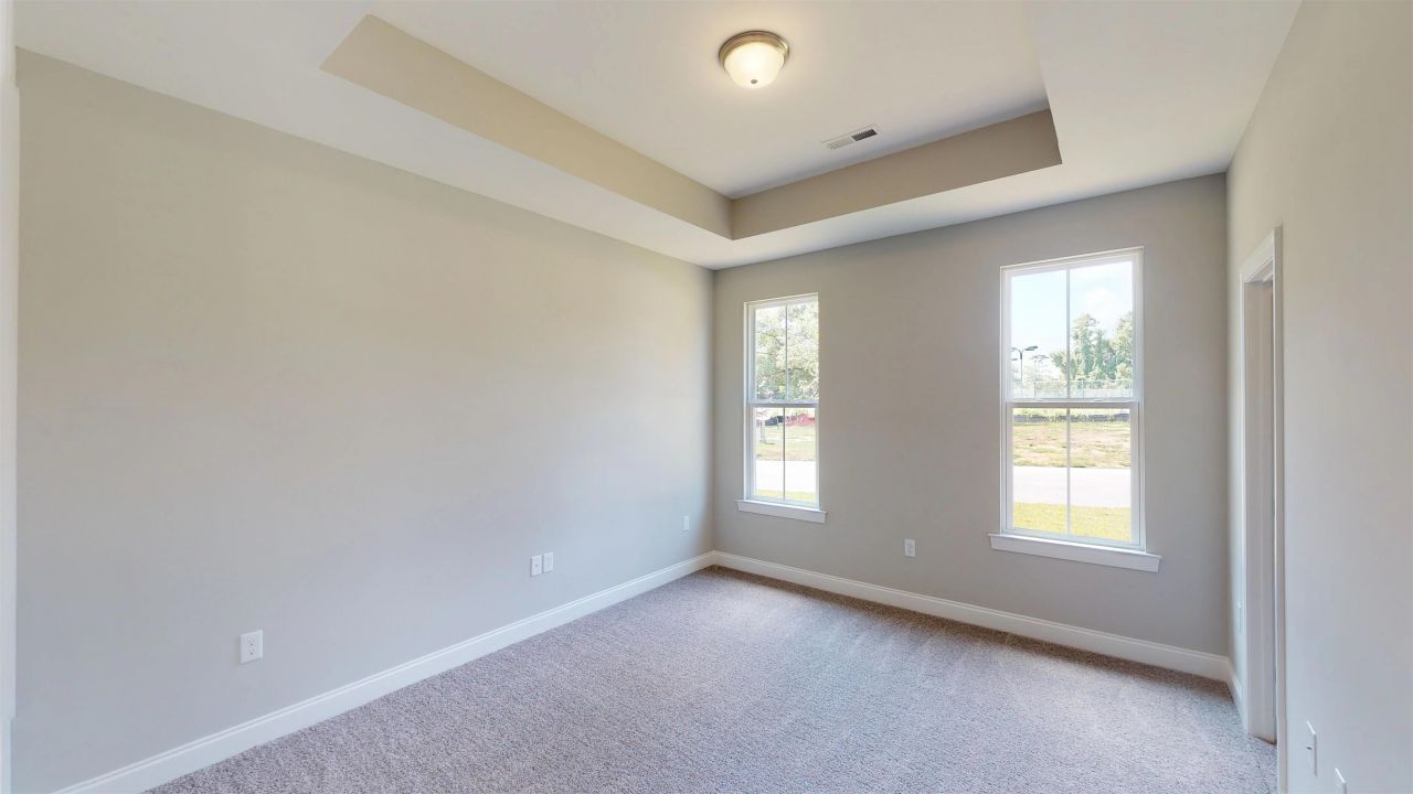 60 Racquet Club Dr. Photo 11