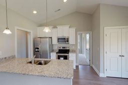 60 Racquet Club Dr. photo 4