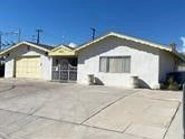 220 Shadow Lane, Las Vegas, NV 89106