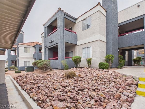 8600 W Charleston Boulevard, Unit 2093, Las Vegas, NV 89117