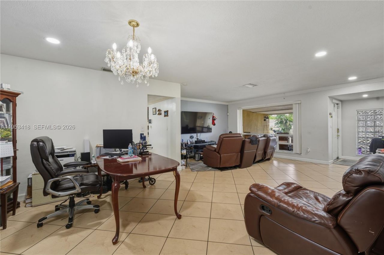 7630 Embassy Blvd, Miramar, FL 33023 Photo