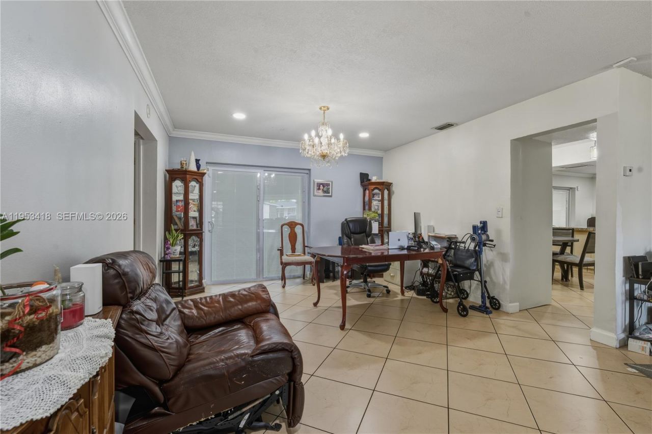7630 Embassy Blvd, Miramar, FL 33023 Photo