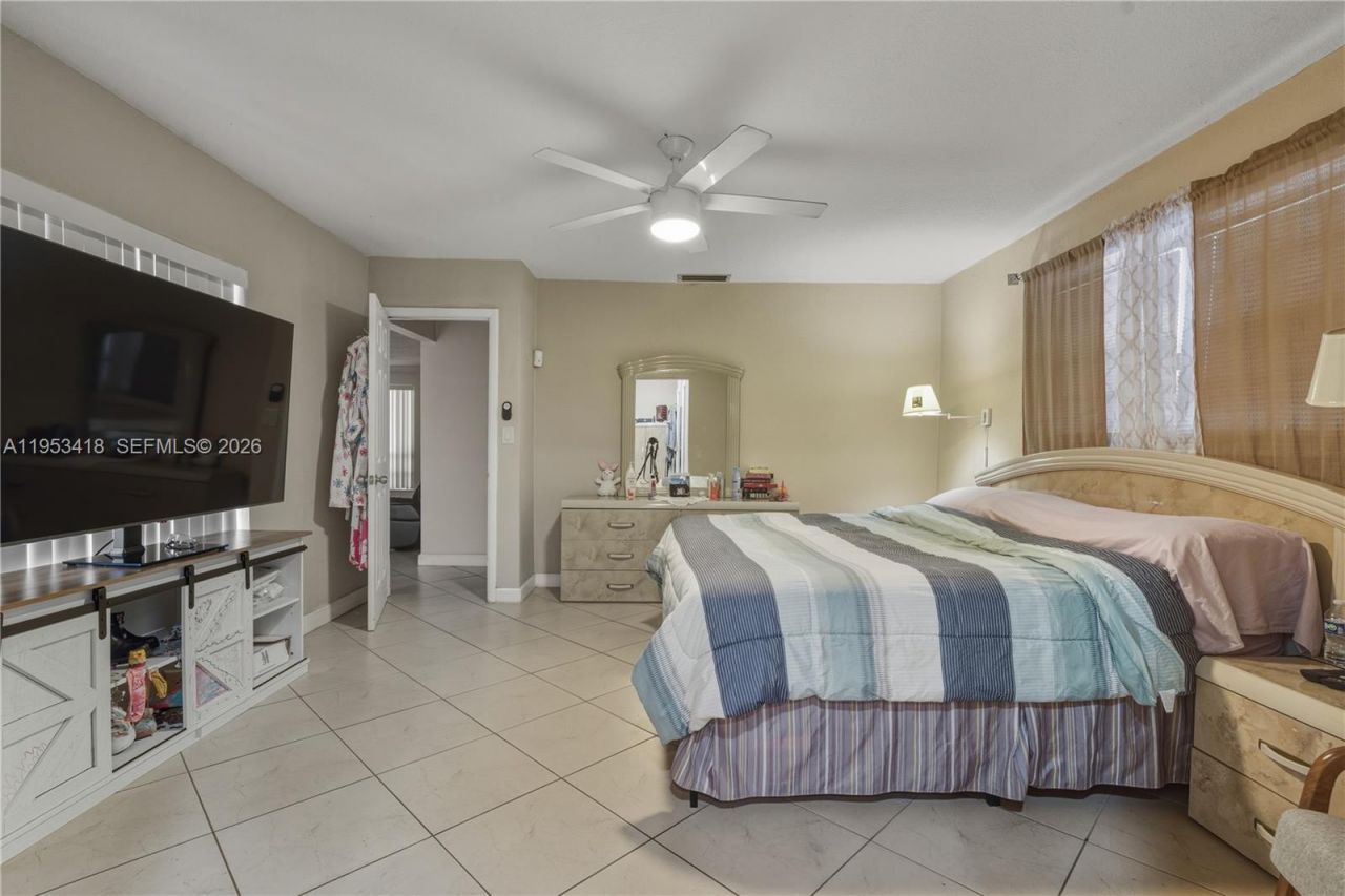 7630 Embassy Blvd, Miramar, FL 33023 Photo