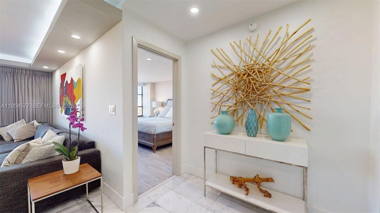 600 Three Islands Blvd, Unit 802, Hallandale Beach, FL 33009 Photo