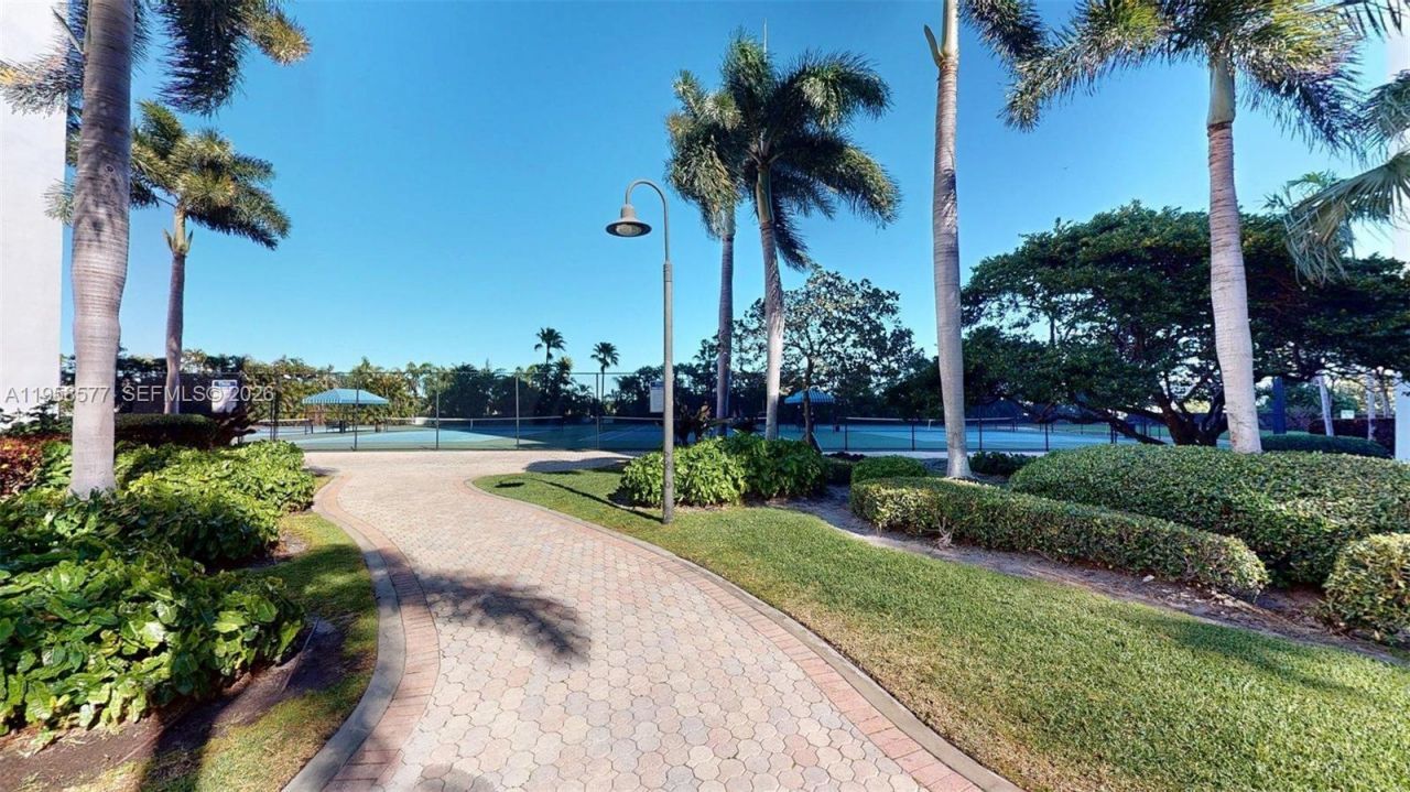 600 Three Islands Blvd, Unit 802, Hallandale Beach, FL 33009 Photo