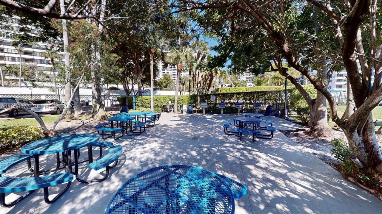 600 Three Islands Blvd, Unit 802, Hallandale Beach, FL 33009 Photo