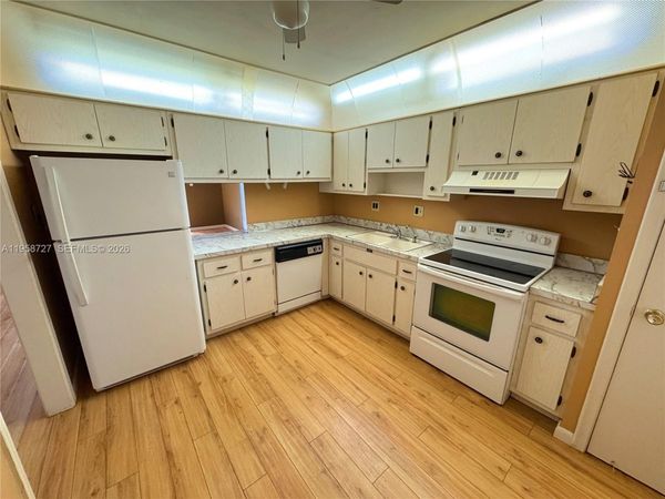 2060 NW 48th Ter, Unit 308, Lauderhill, FL 33313