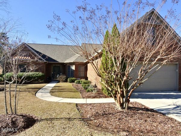 404 Village Green Court, Trent Woods, NC 28562