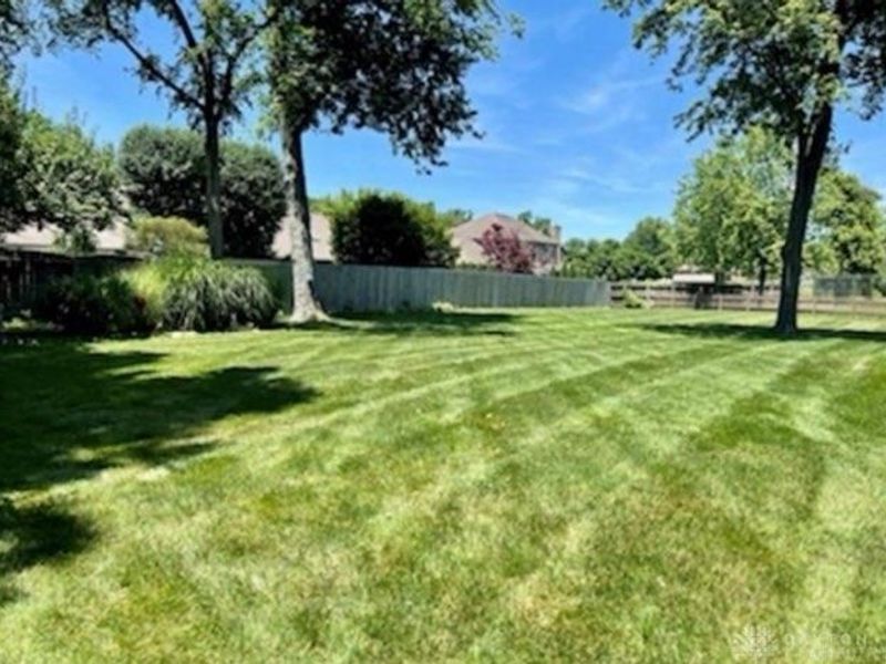 2750 Brantwood Court, Butler Township, OH 45414 Photo 3