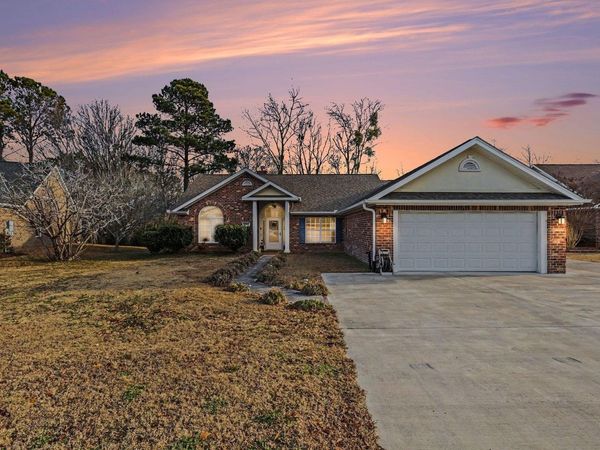 4602 Mandi Ave., Little River, SC 29566