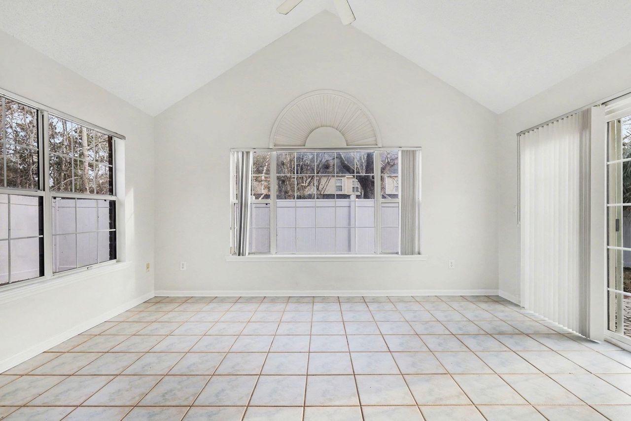 4602 Mandi Ave. Photo 13