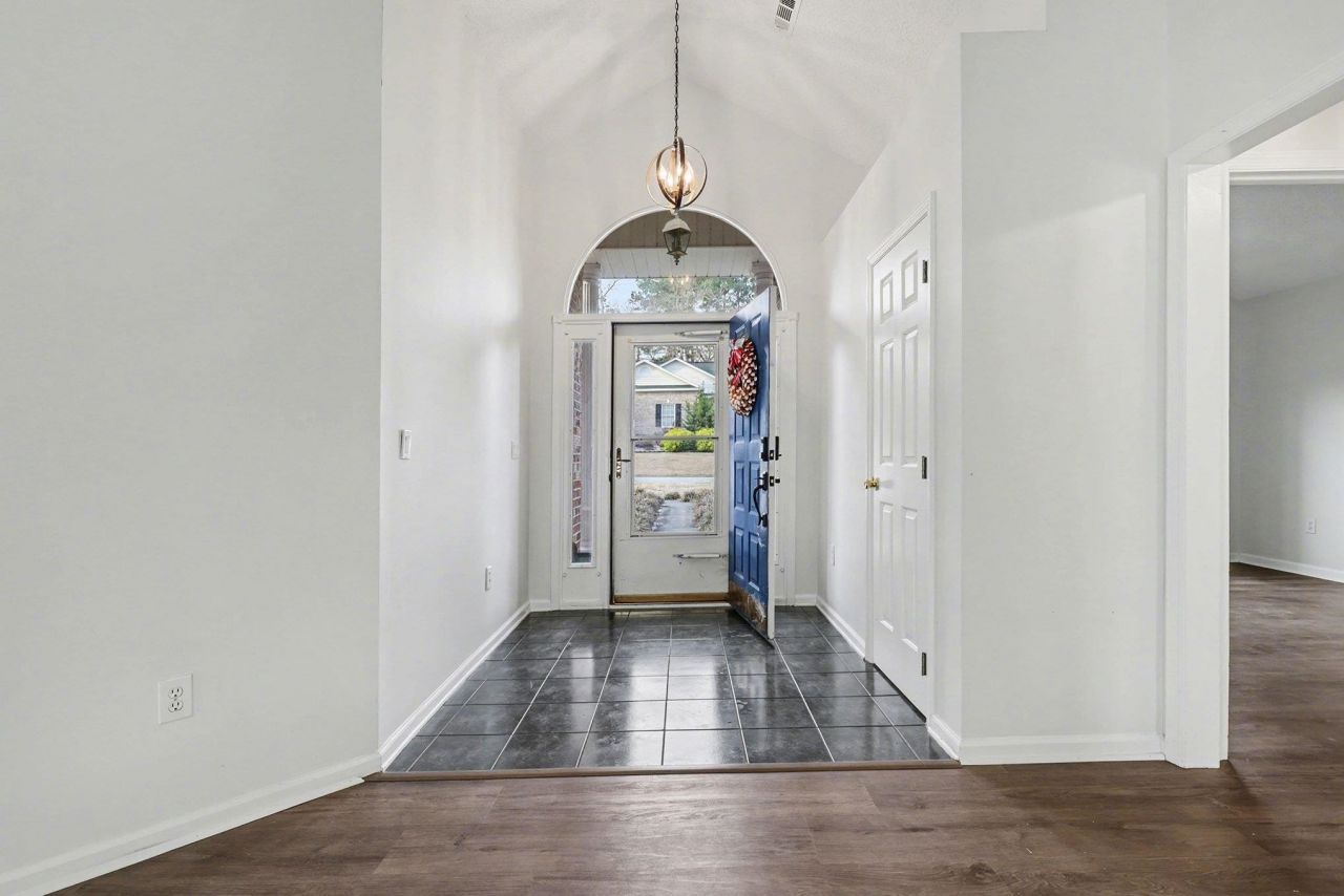 4602 Mandi Ave. Photo 6