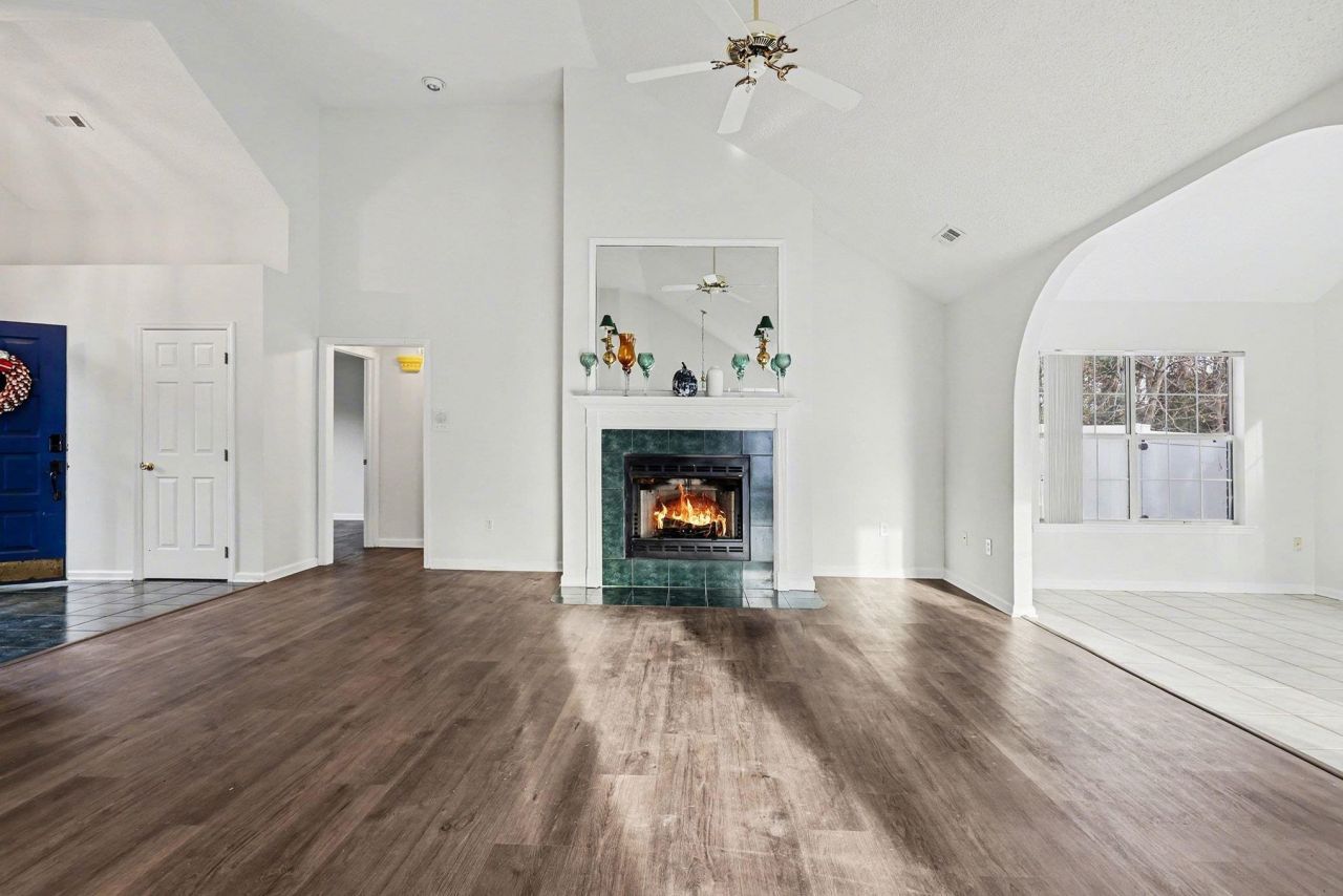 4602 Mandi Ave. Photo 8