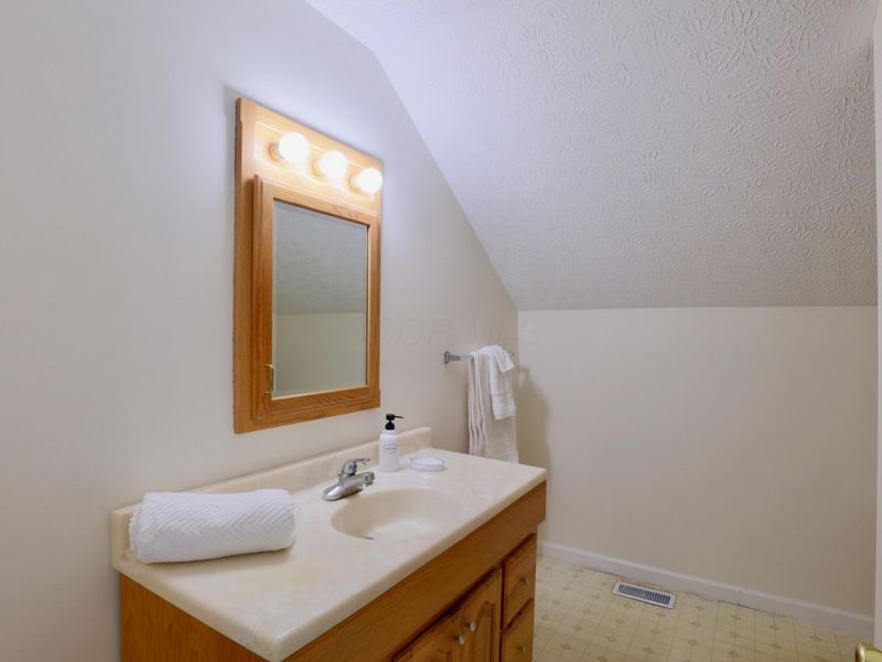 130 W Fair Avenue, Lancaster, OH 43130 Photo 12