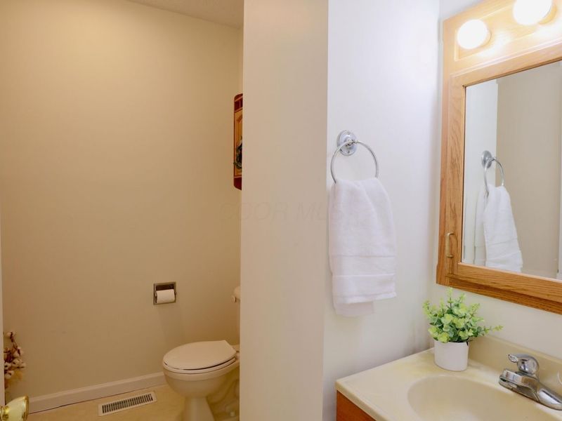 130 W Fair Avenue, Lancaster, OH 43130 Photo 6